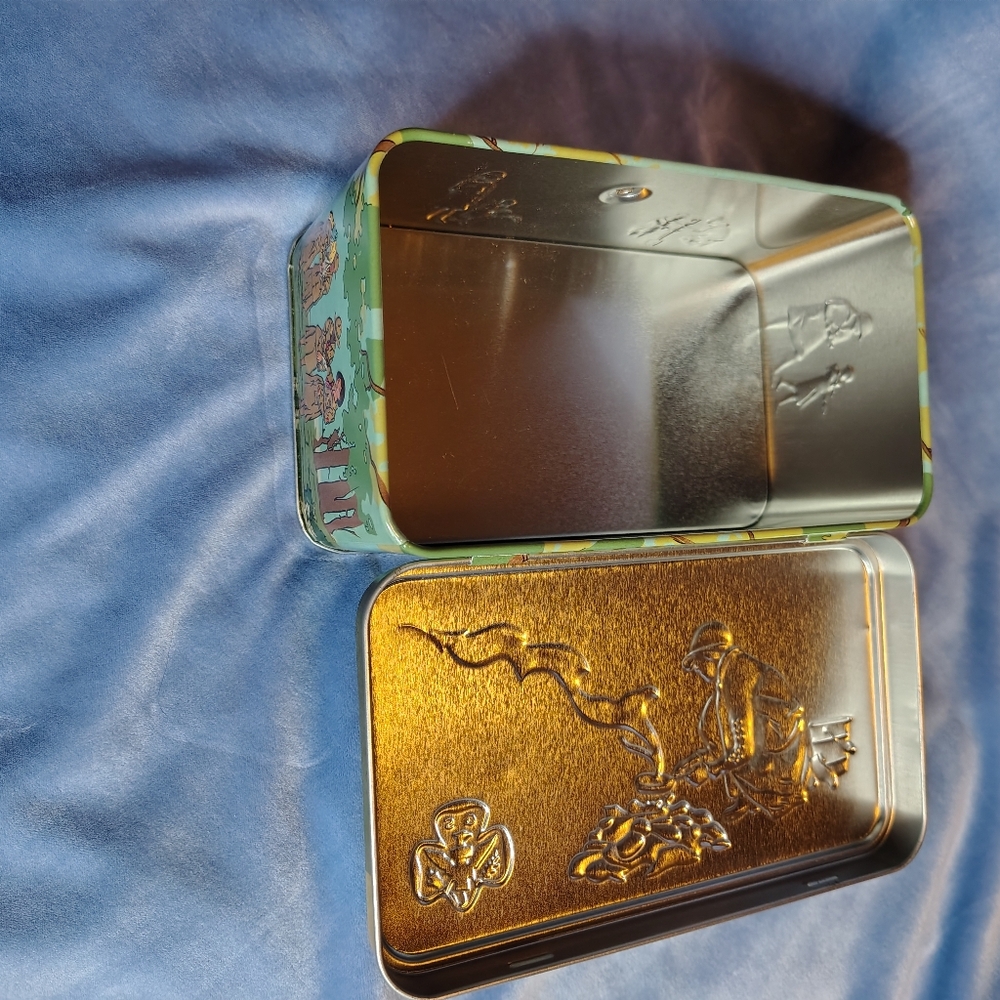 Nostalgic Remake 1920s Girl Scout Tin by Ashdon Farms & 1913 Full Color Handbook - Picture 8 of 12